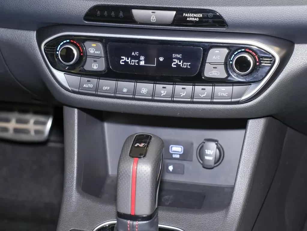 Hyundai i30 Kombi 1.5 TGDi DCT N LINE Navi Panoramadach 07/2024-photo-15