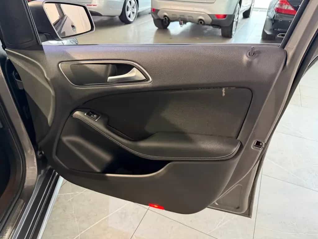 Mercedes-Benz B 220 CDI / d *Automatik*Navi*RFK* 10/2017-photo-13