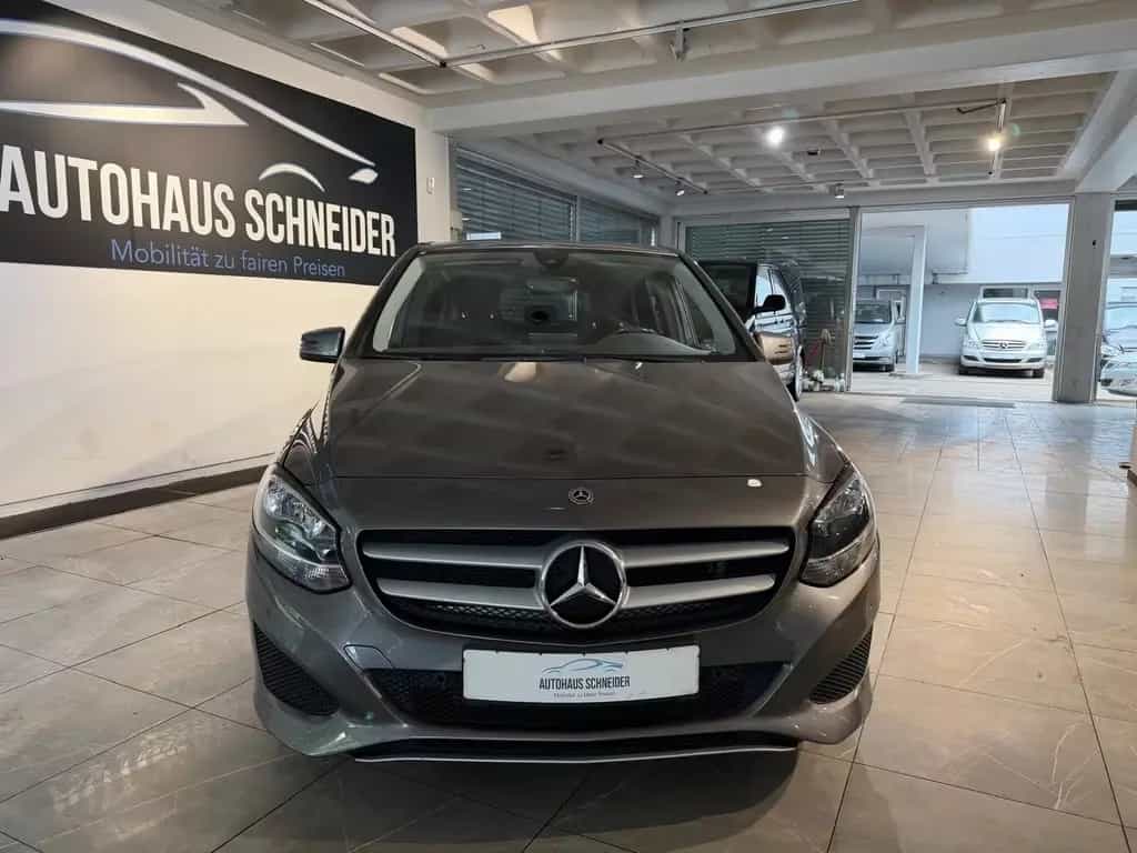 Mercedes-Benz B 220 CDI / d *Automatik*Navi*RFK* 10/2017-photo-6