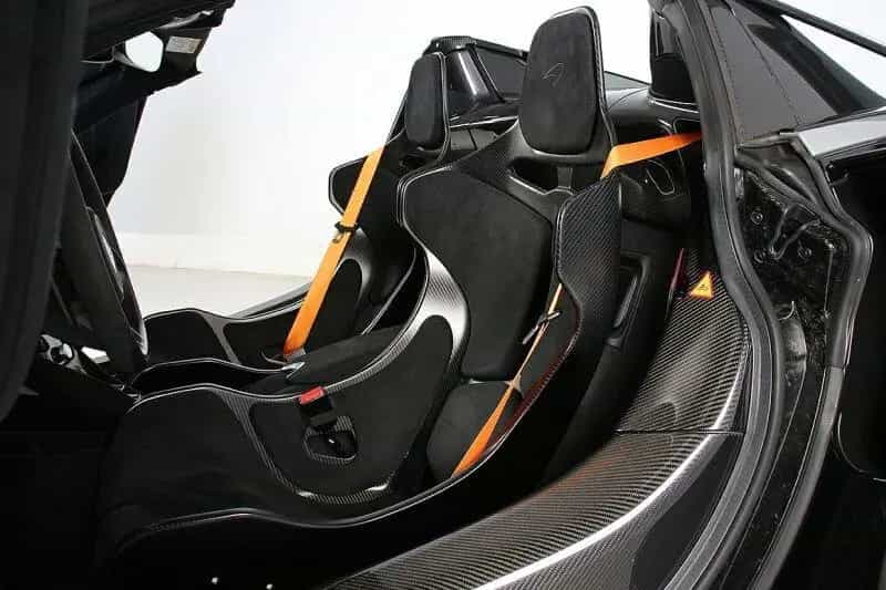 McLaren 750S Spider CF Racing Seats B&W Carbon Lift 04/2024-photo-15