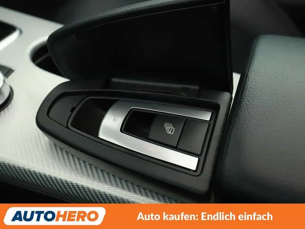 Mercedes-Benz SLC 300 AMG Line Aut.*NAVI*PDC*SHZ*TEMPO* 06/2018-photo-26