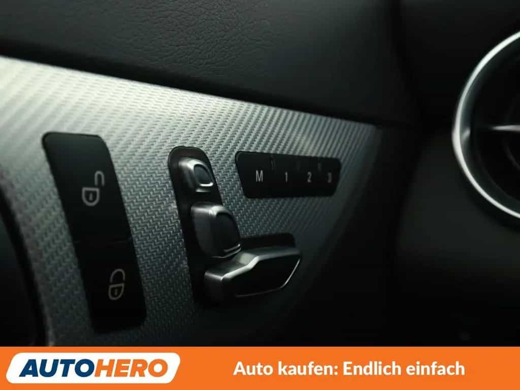 Mercedes-Benz SLC 300 AMG Line Aut.*NAVI*PDC*SHZ*TEMPO* 06/2018-photo-27