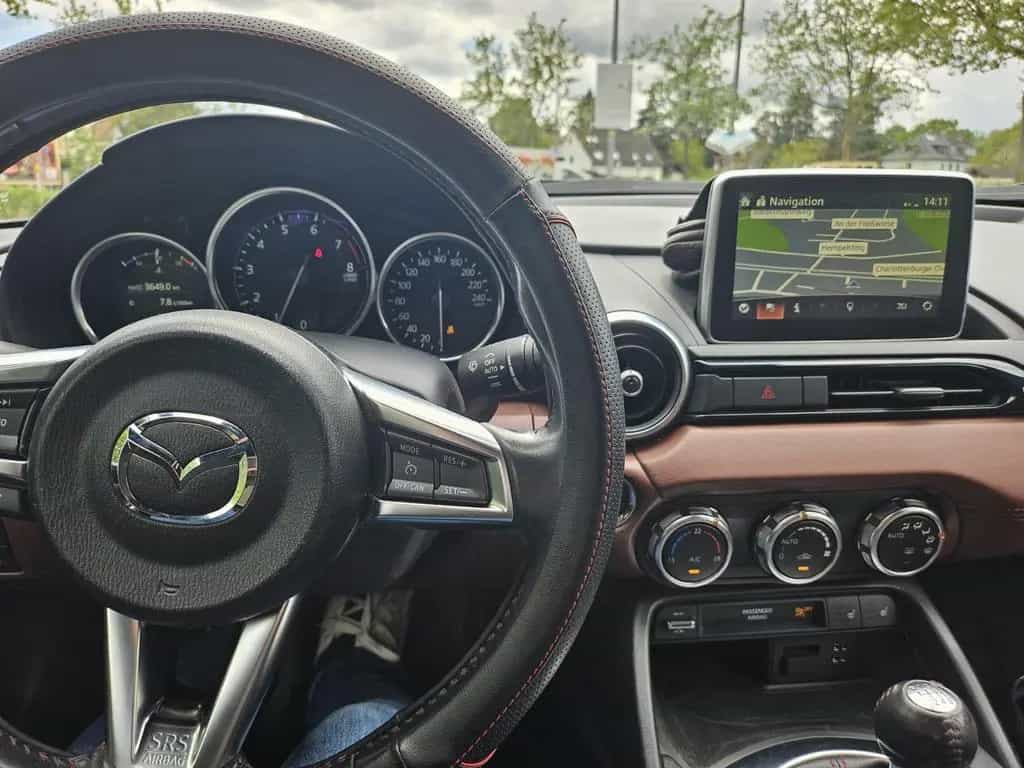 Mazda MX-5 RF 2.0 SKYACTIV-G 160 Exclusive-Line Ex... 06/2017-photo-8