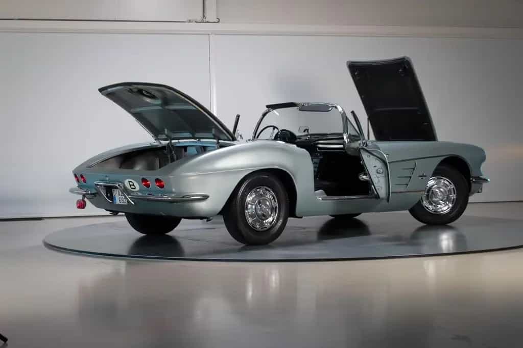 Chevrolet Other Corvette C1 Convertible with Hardtop 04/1961-photo-2