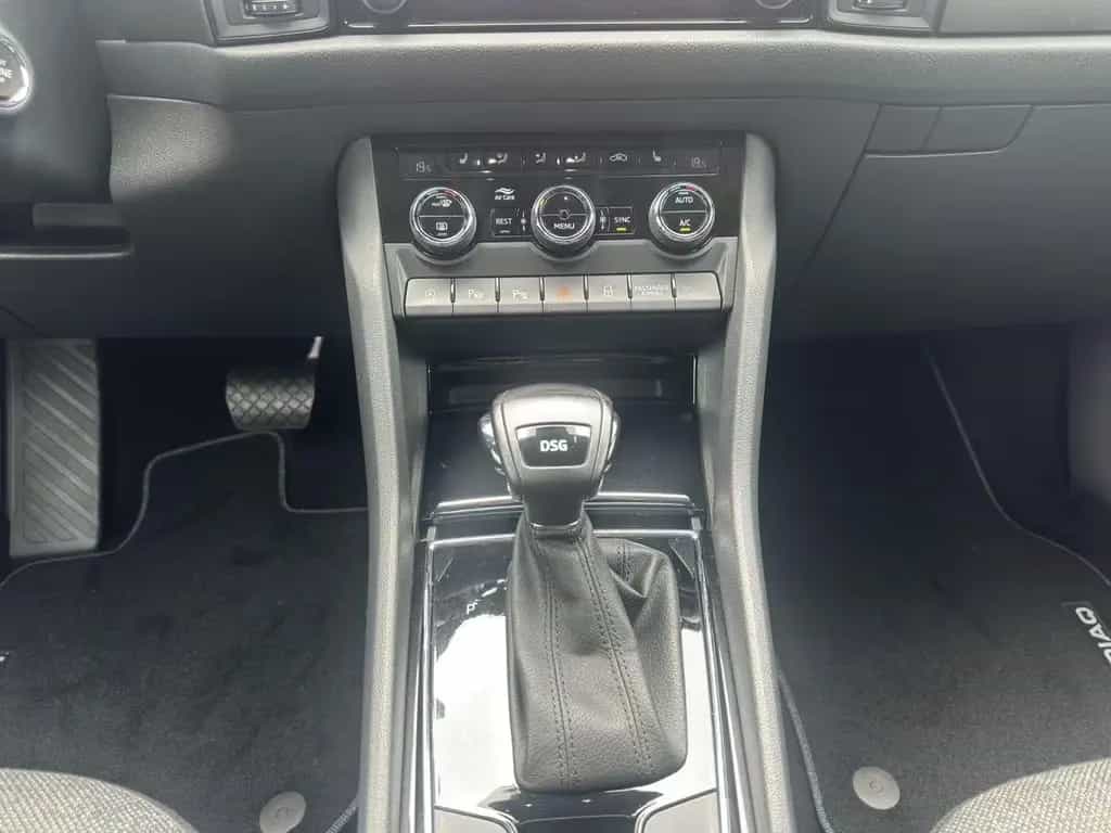 Skoda Kodiaq CLEVER 1.5 TSI DSG NAVI+LED+ACC+2xPDC+ 04/2022-photo-12