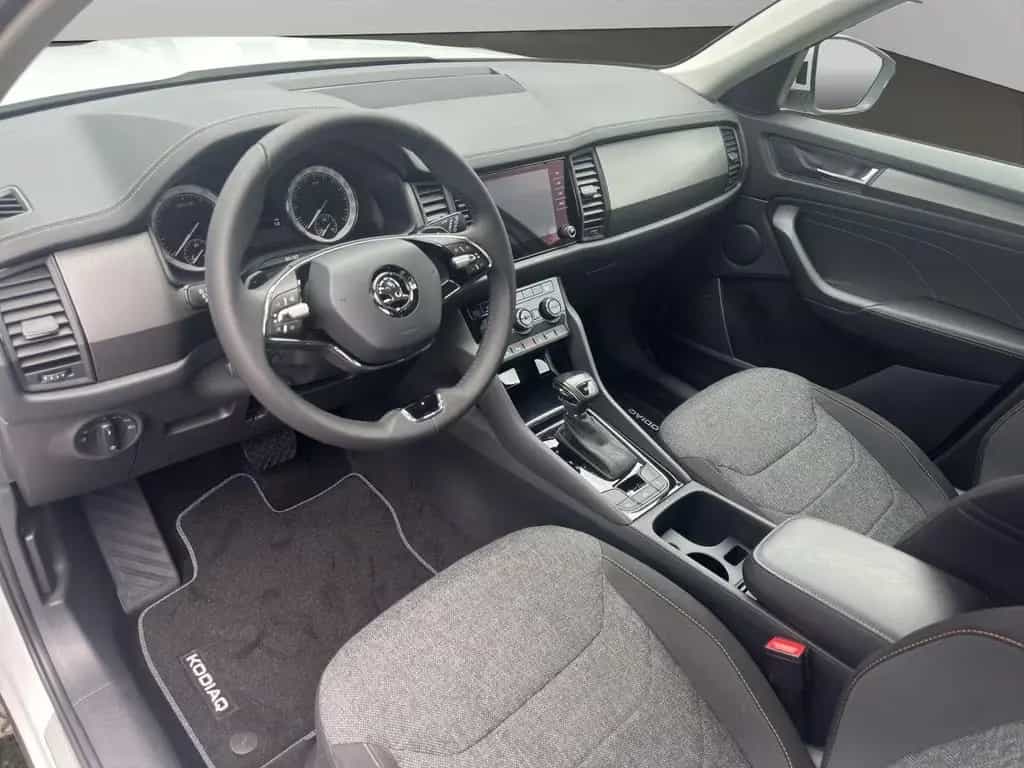 Skoda Kodiaq CLEVER 1.5 TSI DSG NAVI+LED+ACC+2xPDC+ 04/2022-photo-19