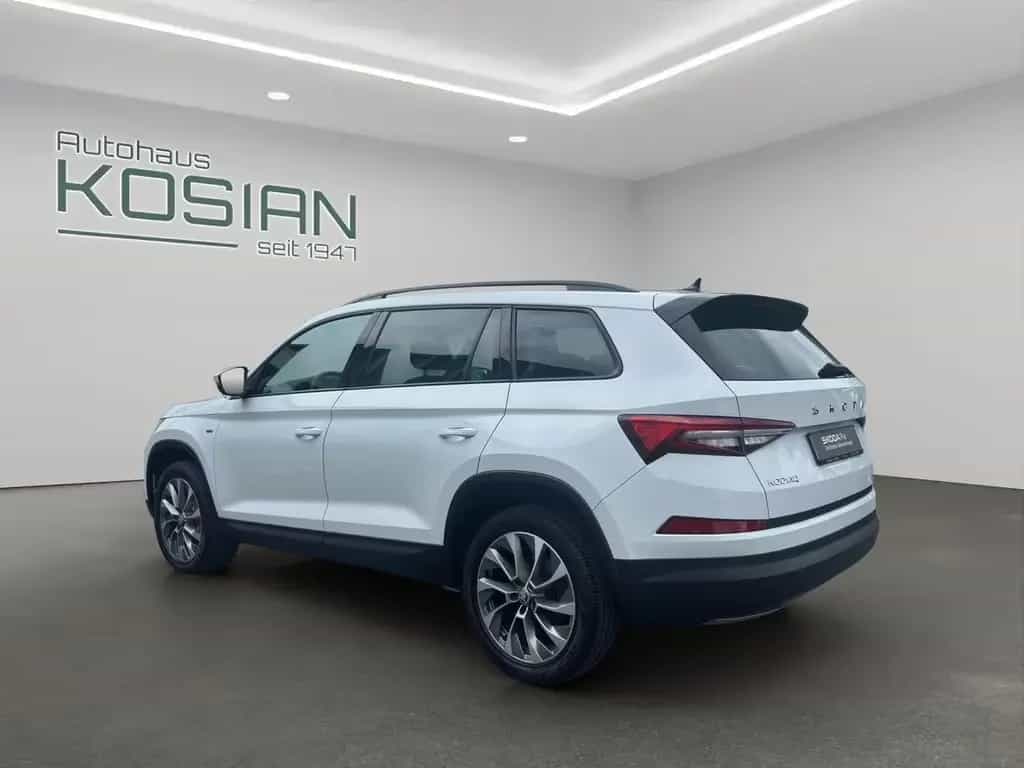 Skoda Kodiaq CLEVER 1.5 TSI DSG NAVI+LED+ACC+2xPDC+ 04/2022-photo-2