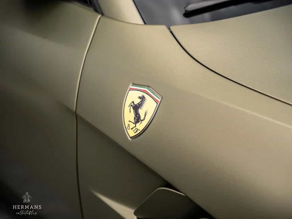 Ferrari GTC4Lusso T 3.9 V8 / Warranty / Passenger Displa 11/2020-photo-4