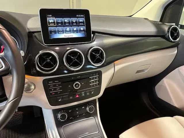 Mercedes-Benz B 180 7G-DCT  Sound/CD/SHZ/Garmin/AHK/Tempo/LED 06/2018-photo-5