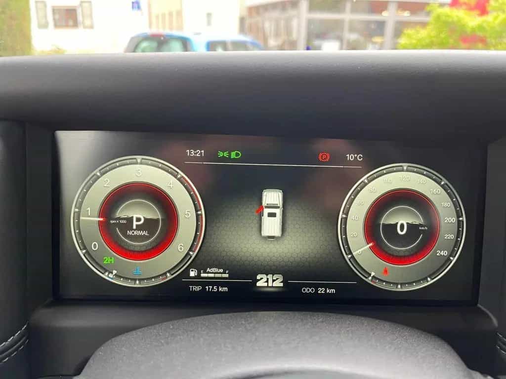 BAW 212 - LED*el. Trittbretter*Seilwinde*360° Kamera null-photo-7