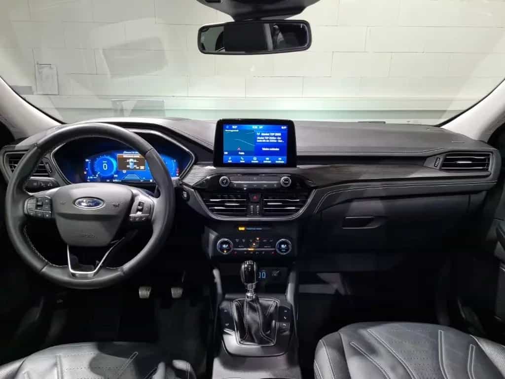 Ford Kuga 1.5 EcoBoost Vignale*AHK*PANO-SD*STANDZHG* 10/2021-photo-4