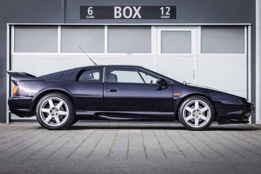 Lotus Esprit V8 *The only on Deeppurpel for Europe * 09/1996-photo-1