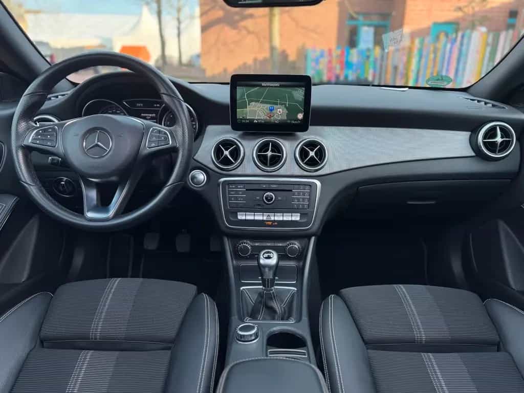 Mercedes-Benz CLA 180 Shooting Brake |Panorama|LED|Navi|Xenon! 03/2017-photo-17