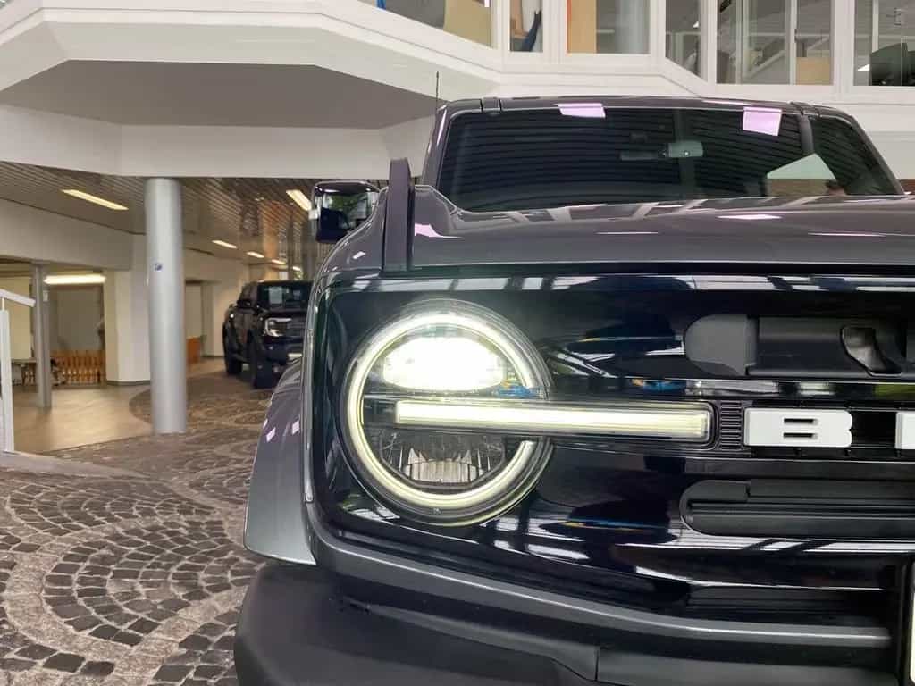 Ford Bronco Outer Banks 4x4 2.7L /LED/RFK/Winterpaket 03/2026-photo-13