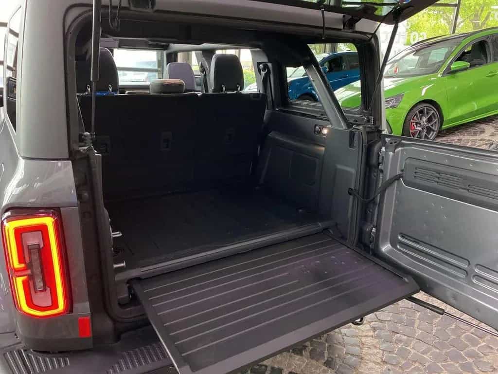 Ford Bronco Outer Banks 4x4 2.7L /LED/RFK/Winterpaket 03/2026-photo-24
