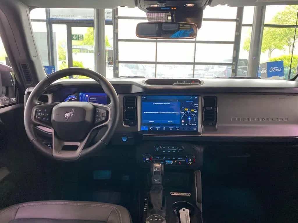 Ford Bronco Outer Banks 4x4 2.7L /LED/RFK/Winterpaket 03/2026-photo-6