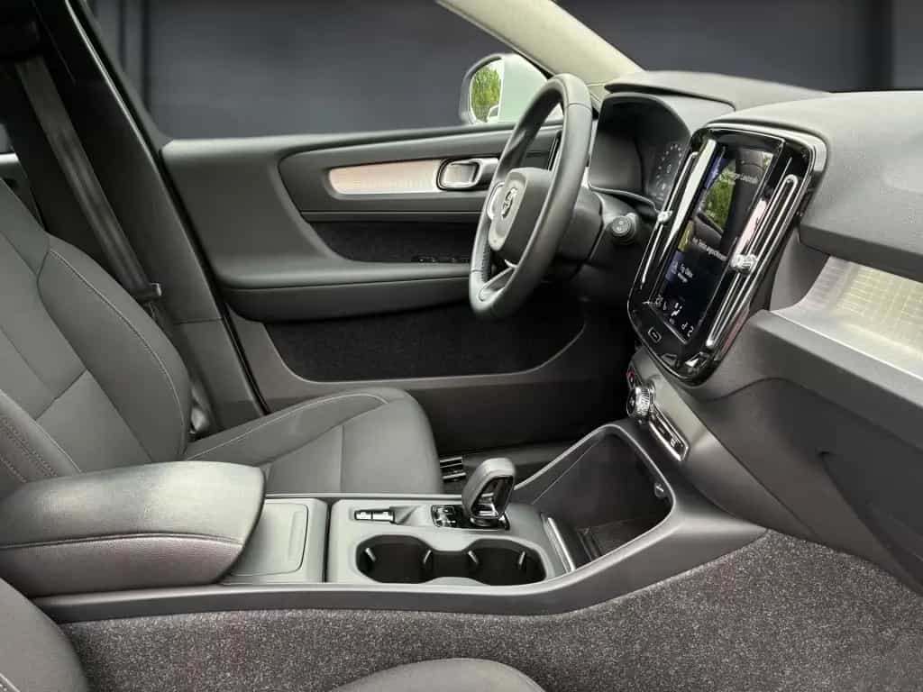 Volvo XC40 T3 Kamera+CarPlay+NAVI+DAB 07/2021-photo-14