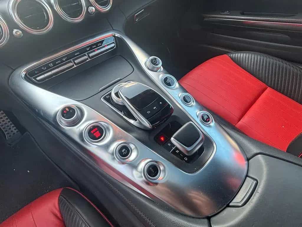 Mercedes-Benz AMG GT Coupe 10/2017-photo-9
