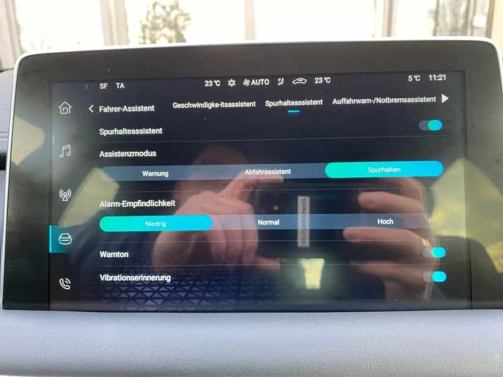 MG HS 1.5 Benzin Automatik Comfort *Cam*Shz*NAVI* 08/2024-photo-17