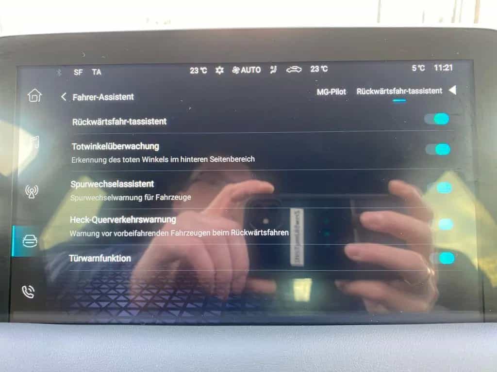 MG HS 1.5 Benzin Automatik Comfort *Cam*Shz*NAVI* 08/2024-photo-19
