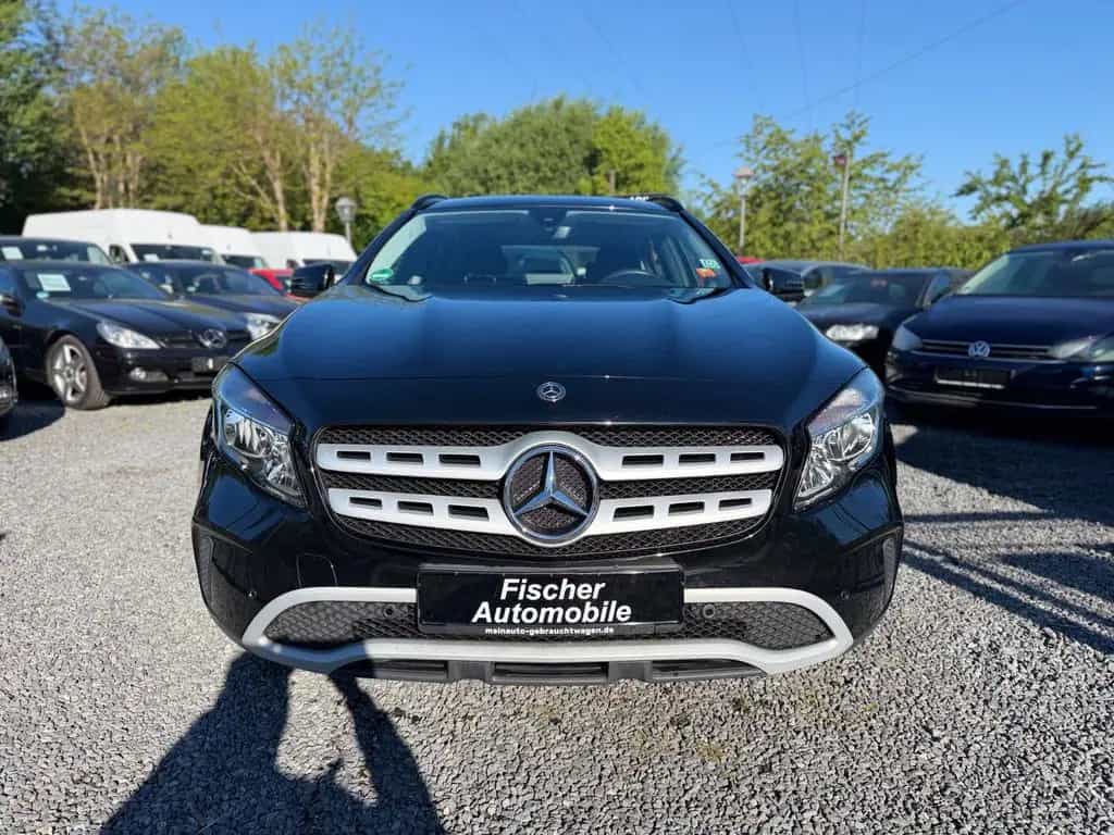 Mercedes-Benz GLA 200 GLA+NAVI+KAMREA+TEMPO+KLIMA 07/2019-photo-1