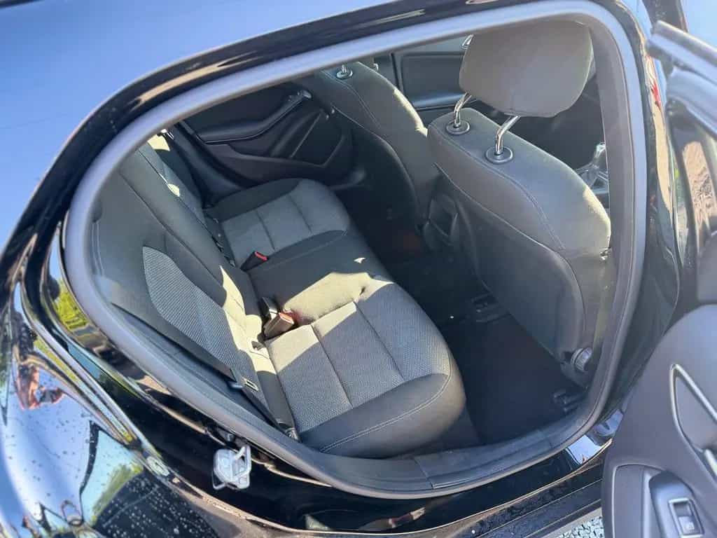 Mercedes-Benz GLA 200 GLA+NAVI+KAMREA+TEMPO+KLIMA 07/2019-photo-13