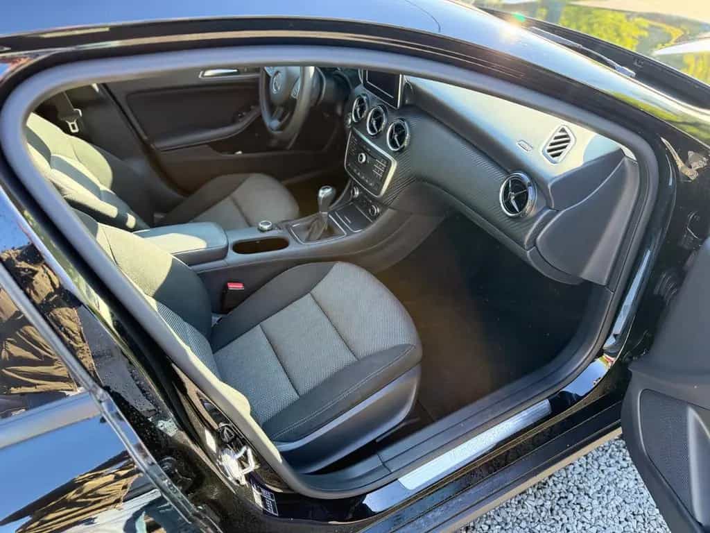 Mercedes-Benz GLA 200 GLA+NAVI+KAMREA+TEMPO+KLIMA 07/2019-photo-14