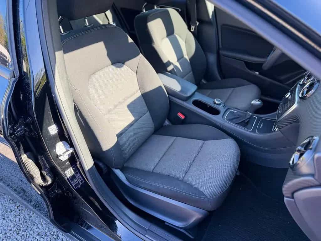 Mercedes-Benz GLA 200 GLA+NAVI+KAMREA+TEMPO+KLIMA 07/2019-photo-15