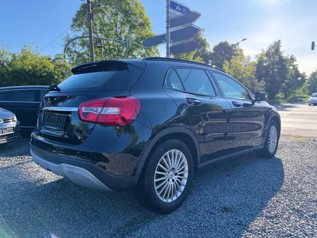 Mercedes-Benz GLA 200 GLA+NAVI+KAMREA+TEMPO+KLIMA 07/2019-photo-4
