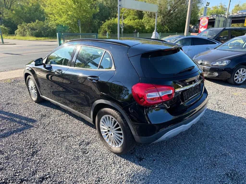 Mercedes-Benz GLA 200 GLA+NAVI+KAMREA+TEMPO+KLIMA 07/2019-photo-6