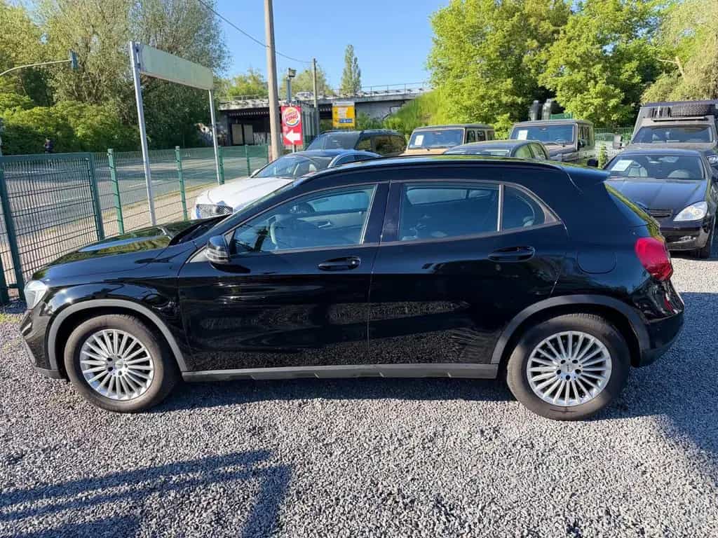 Mercedes-Benz GLA 200 GLA+NAVI+KAMREA+TEMPO+KLIMA 07/2019-photo-7