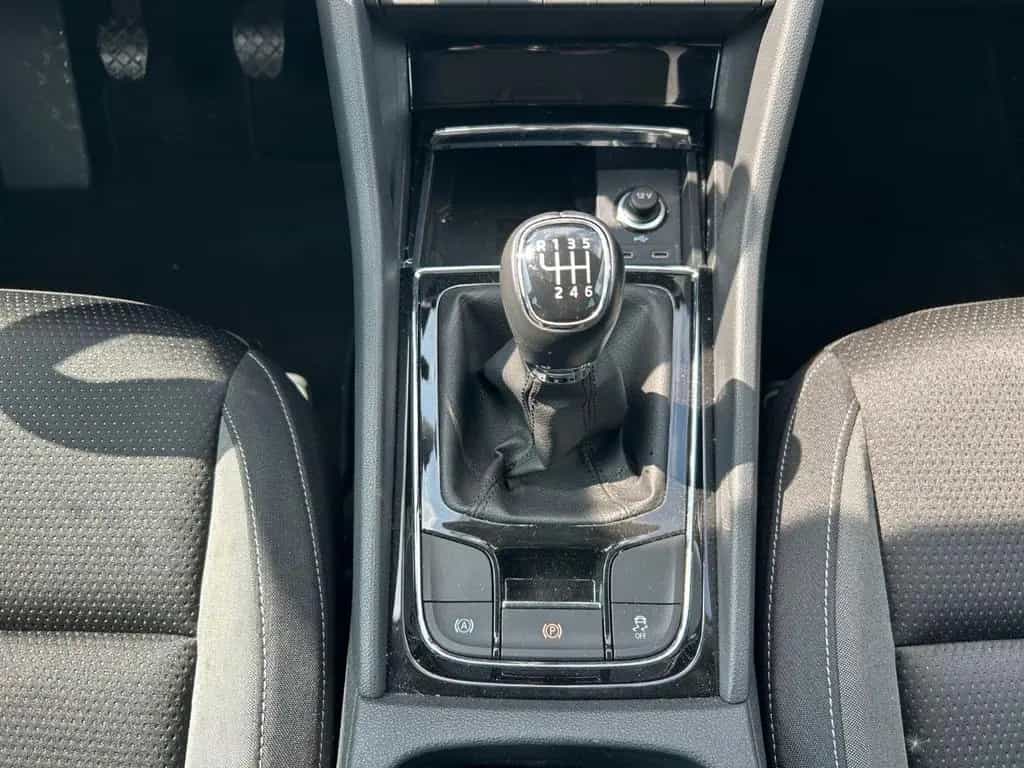 Skoda Karoq 1.5 TSI ACT Tour LED Navi Kam. 2xKlima ACC 04/2023-photo-11