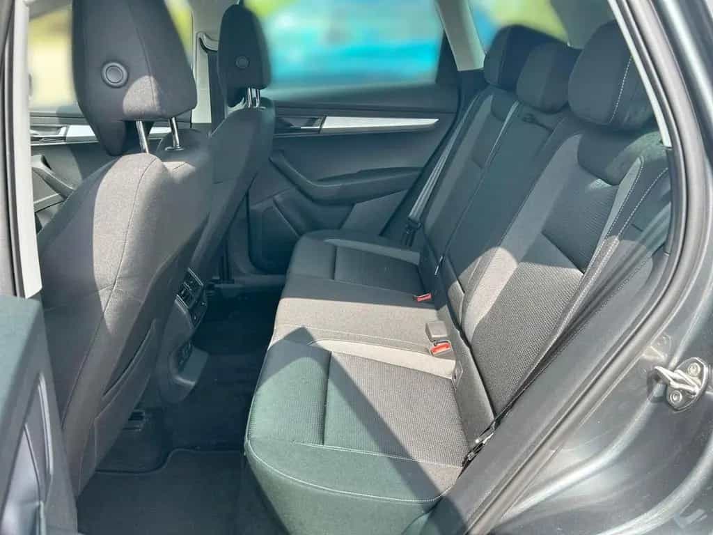 Skoda Karoq 1.5 TSI ACT Tour LED Navi Kam. 2xKlima ACC 04/2023-photo-16