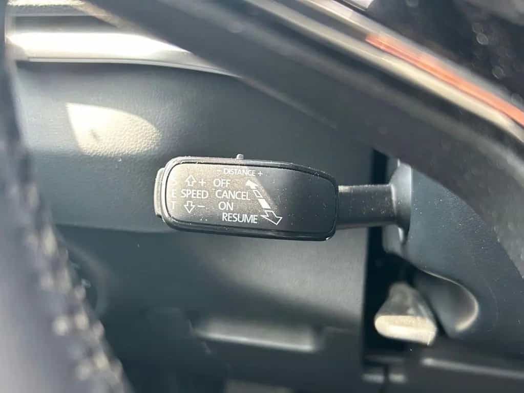Skoda Karoq 1.5 TSI ACT Tour LED Navi Kam. 2xKlima ACC 04/2023-photo-9