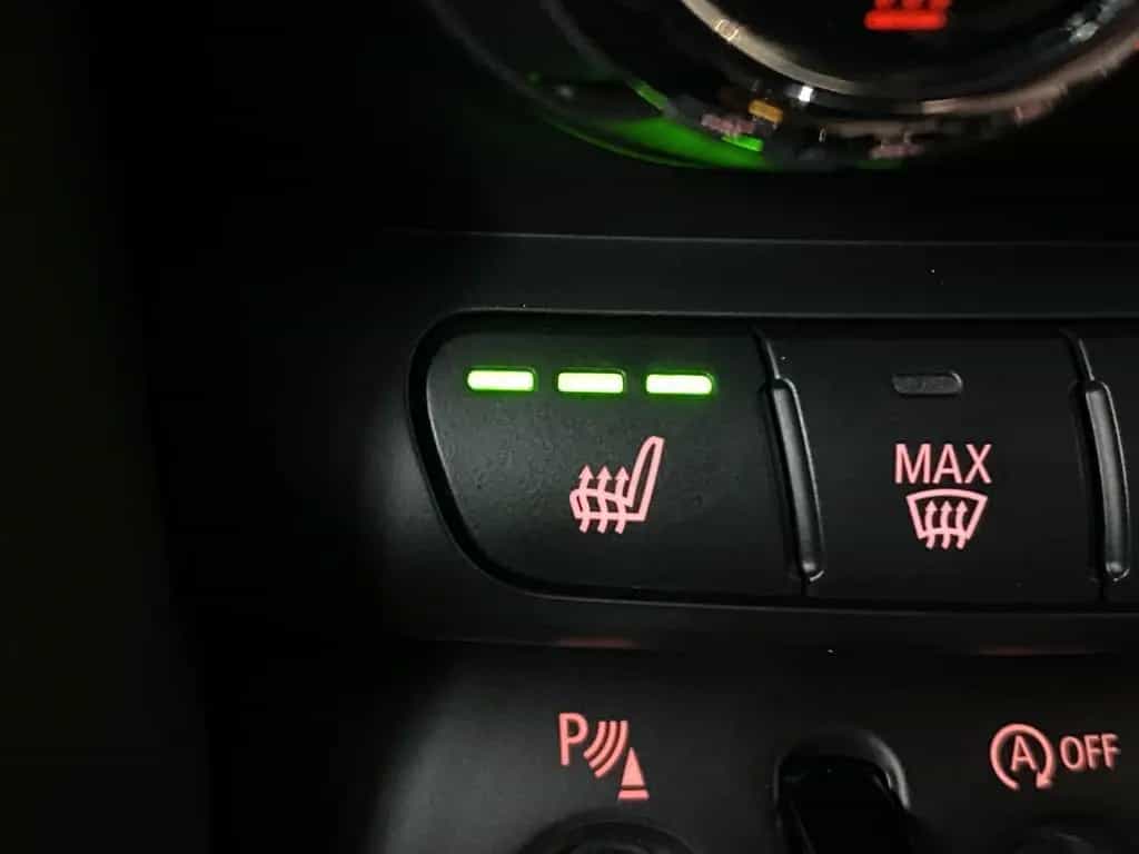 MINI Cooper S Classic Trim Navi AmbienteB LED Kam HUD 08/2021-photo-19