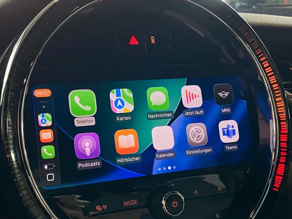 MINI Cooper S Classic Trim Navi AmbienteB LED Kam HUD 08/2021-photo-24