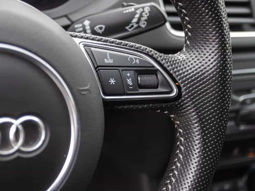 Audi Q3 S line 1.4TFSI Navi Xenon EPH Sitzhzg 07/2017-photo-15