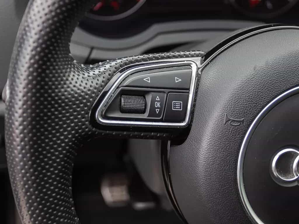 Audi Q3 S line 1.4TFSI Navi Xenon EPH Sitzhzg 07/2017-photo-16