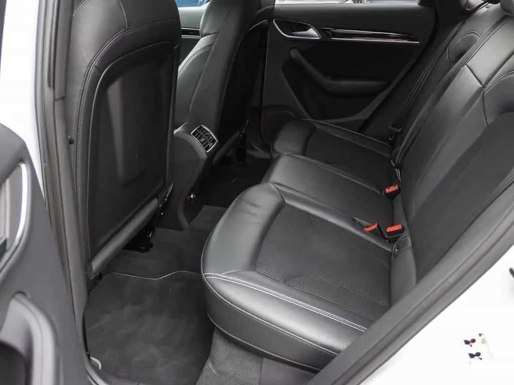 Audi Q3 S line 1.4TFSI Navi Xenon EPH Sitzhzg 07/2017-photo-23