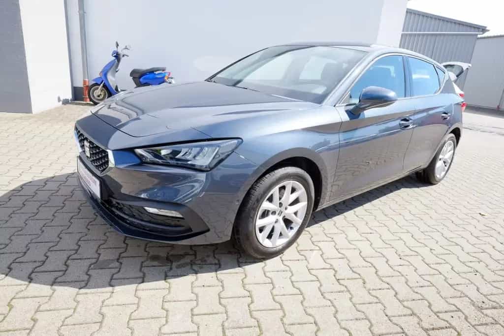 Seat Leon 1.0TSI Style Kamera/LED/AppC/ACC/Nebel 05/2024-photo-0