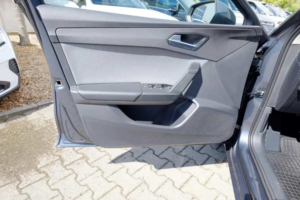 Seat Leon 1.0TSI Style Kamera/LED/AppC/ACC/Nebel 05/2024-photo-11