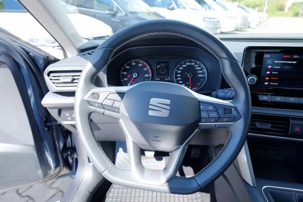 Seat Leon 1.0TSI Style Kamera/LED/AppC/ACC/Nebel 05/2024-photo-13