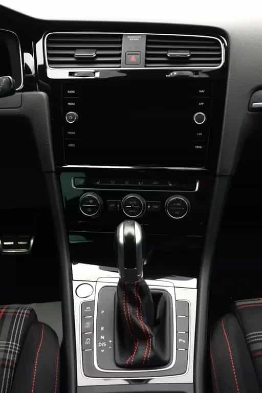 Volkswagen Golf VII Lim. GTI Performance *Luxusausführung* 01/2019-photo-16