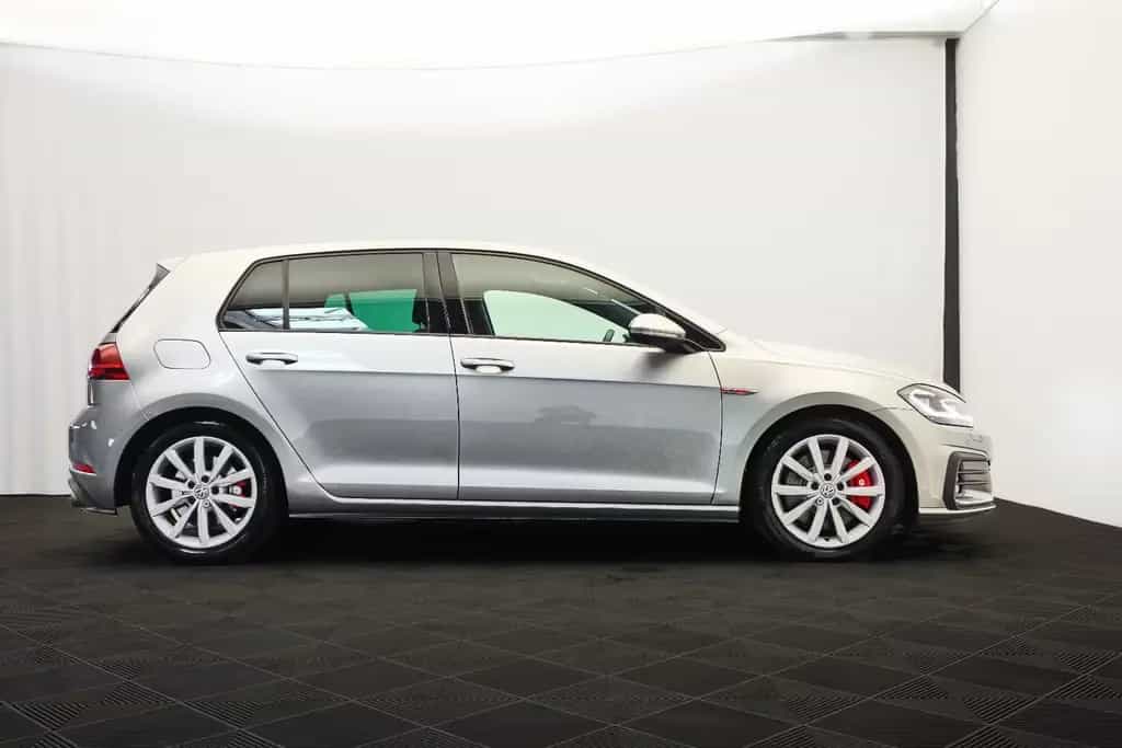 Volkswagen Golf VII Lim. GTI Performance *Luxusausführung* 01/2019-photo-4