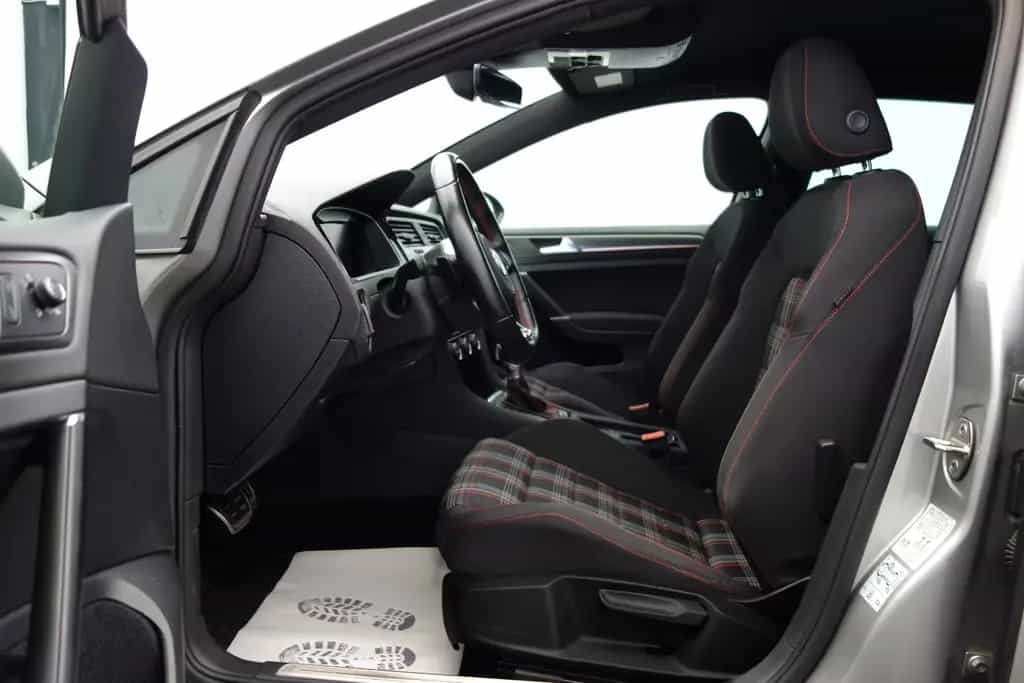 Volkswagen Golf VII Lim. GTI Performance *Luxusausführung* 01/2019-photo-8