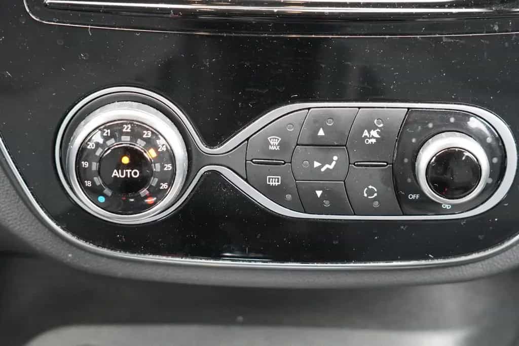 Renault Captur Crossborder MIT 3 JAHREN GARANTIE !!! 07/2018-photo-13