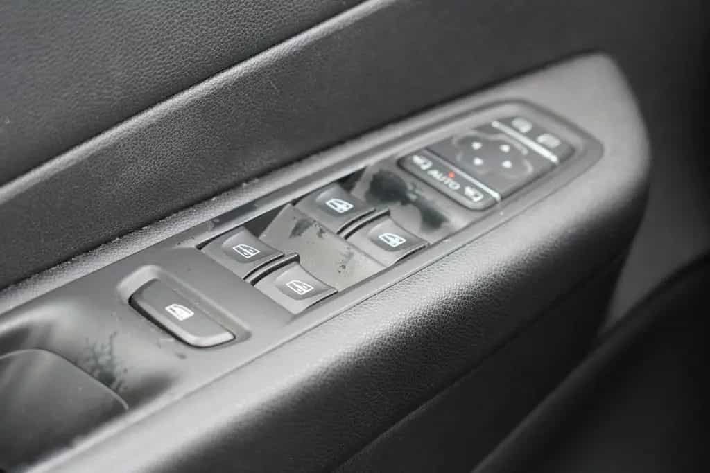 Renault Captur Crossborder MIT 3 JAHREN GARANTIE !!! 07/2018-photo-17