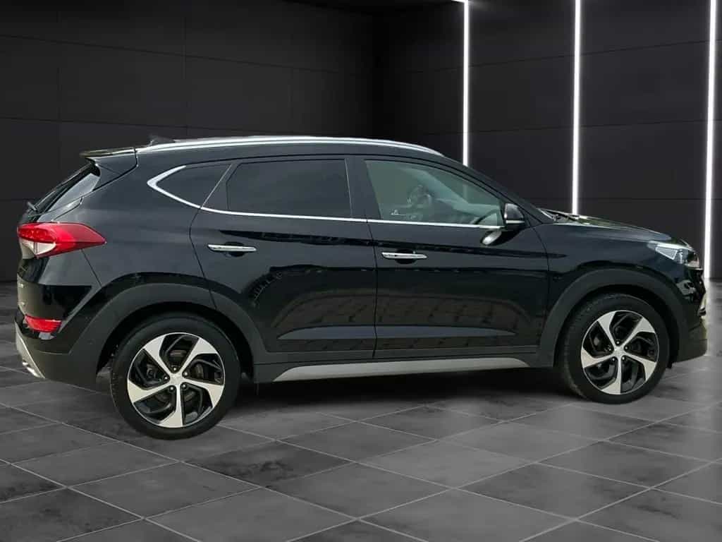 Hyundai TUCSON 1.6 Premium 4WD Premium*LED*Kamera* 05/2018-photo-19