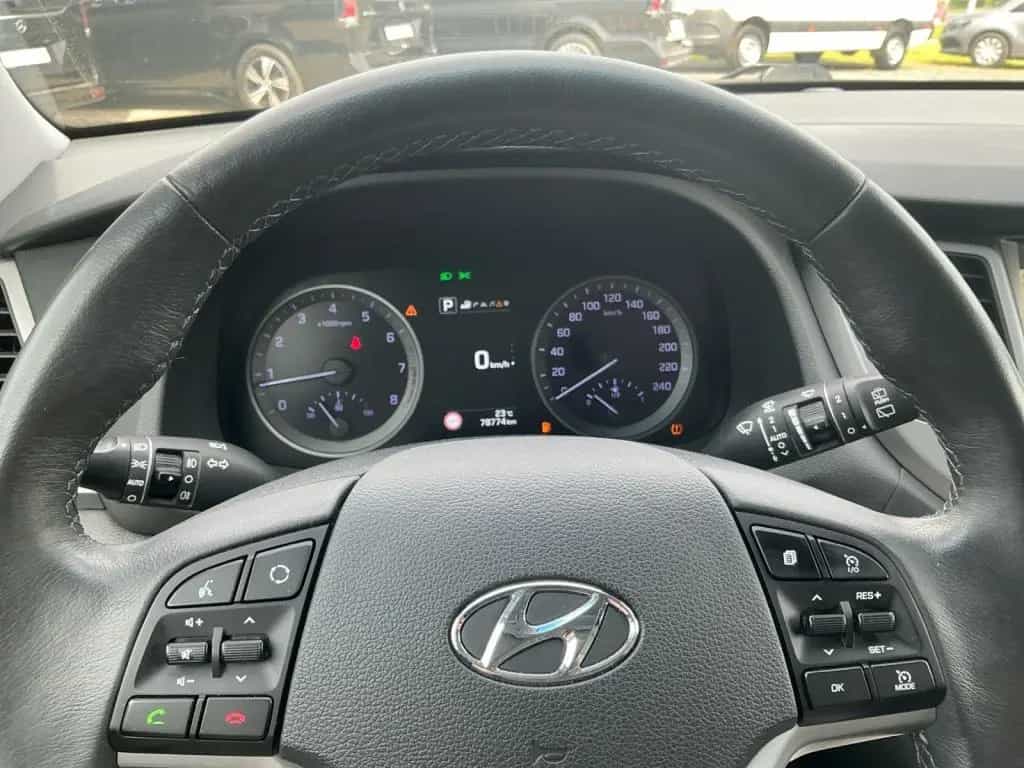 Hyundai TUCSON 1.6 Premium 4WD Premium*LED*Kamera* 05/2018-photo-6