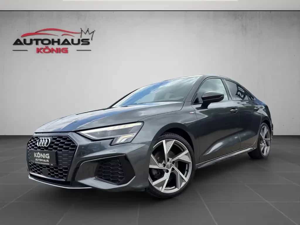 Audi A3 Limousine 35 TFSI 2xS line*S-Tron.*Black*19"* 06/2021-photo-0